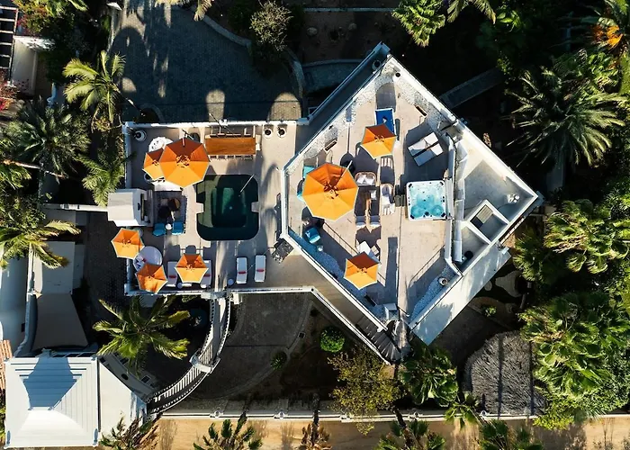 Castle With Rooftop Sea Views Villa *